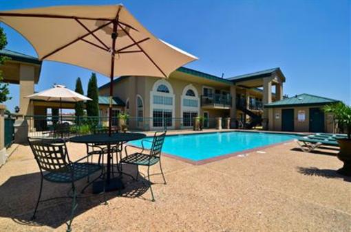 фото отеля BEST WESTERN PLUS Marble Falls Inn
