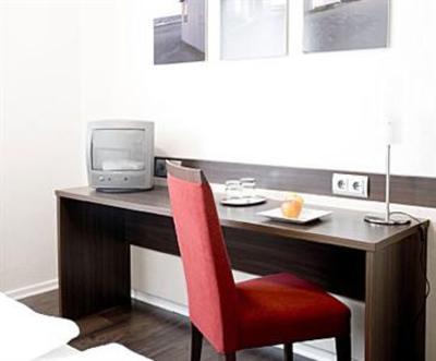 фото отеля Hotel Westend Nuremberg