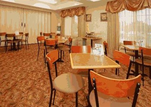 фото отеля Comfort Suites - Downtown