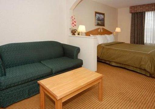 фото отеля Comfort Suites - Downtown