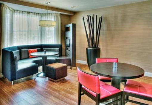 фото отеля Courtyard by Marriott Erie