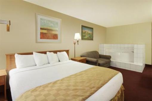 фото отеля Red Roof Inn Palmdale-Lancaster
