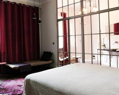 фото отеля Between Us Bed and Breakfast