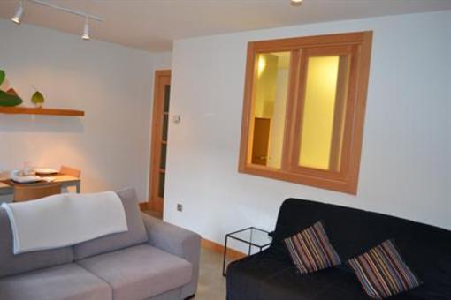 фото отеля Apartamentos Suites & Homes