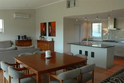 фото отеля Decks Bed & Breakfast Paihia