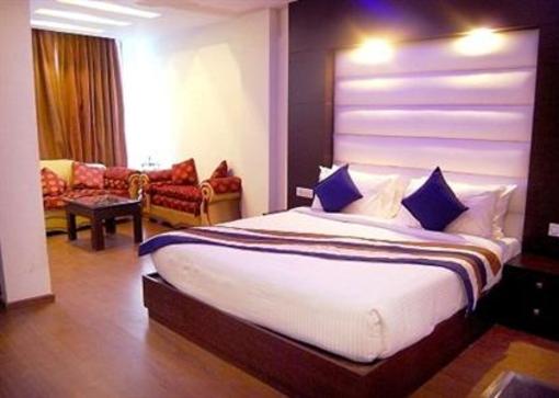 фото отеля The Grand Sarwan Hotel
