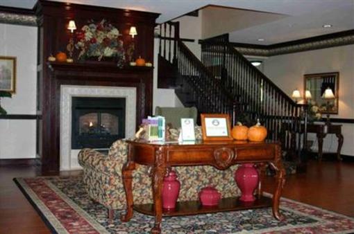 фото отеля Country Inn & Suites West Youngstown