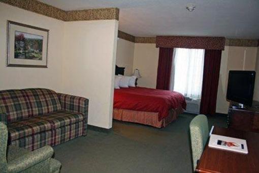 фото отеля Country Inn & Suites West Youngstown