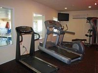 Country Inn & Suites West Youngstown