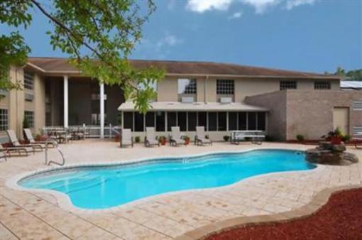 фото отеля Holiday Inn Express Charleston South