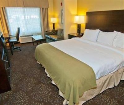 фото отеля Holiday Inn Express Charleston South
