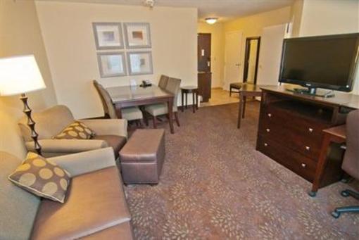фото отеля Holiday Inn Express Charleston South