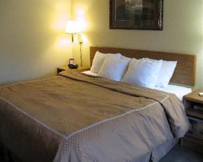 фото отеля Holiday Inn Express Charleston South