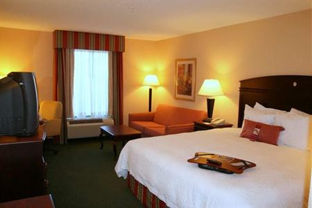 фото отеля Hampton Inn & Suites by Hilton - Pensacola University Mall