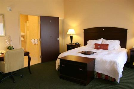 фото отеля Hampton Inn & Suites by Hilton - Pensacola University Mall