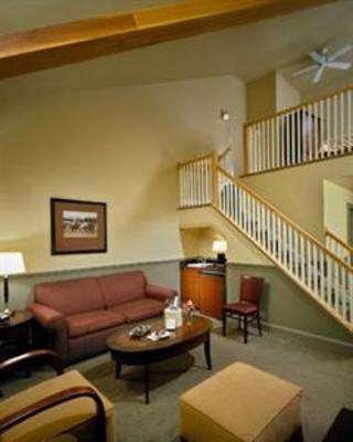 фото отеля Longfellows Hotel, Restaurant, and Conference Center