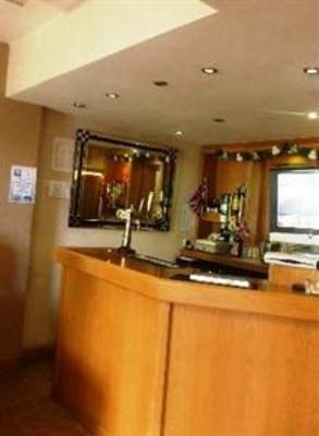 фото отеля Westlynne Hotel Crumpsall Manchester