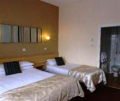 фото отеля Westlynne Hotel Crumpsall Manchester