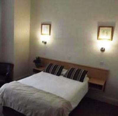 фото отеля Westlynne Hotel Crumpsall Manchester
