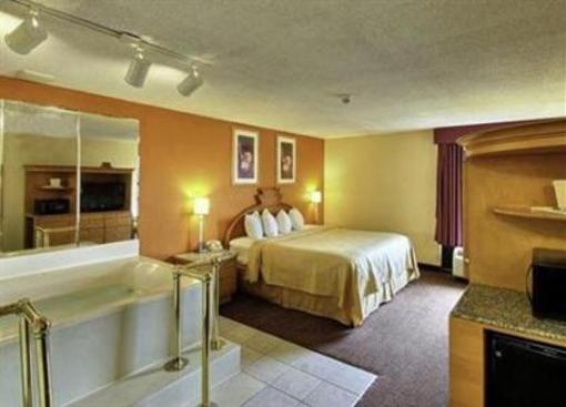 фото отеля Quality Inn & Suites Shelbyville