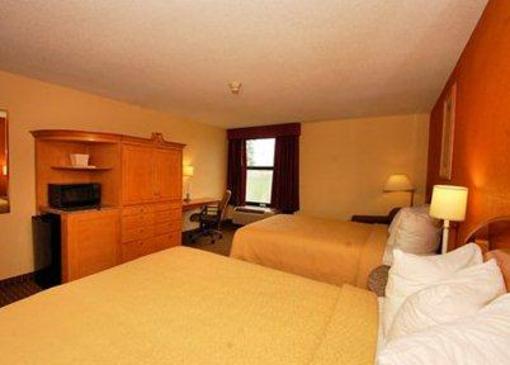 фото отеля Quality Inn & Suites Shelbyville