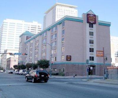 фото отеля O'Keefe Plaza Hotel