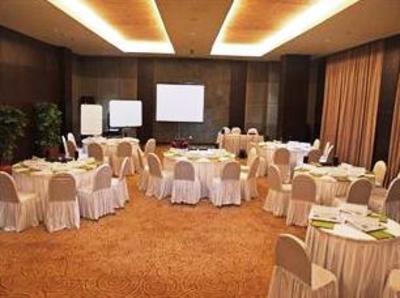 фото отеля Puri Denpasar Hotel Jakarta