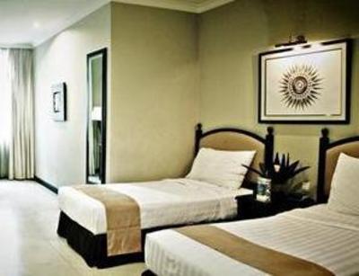 фото отеля Puri Denpasar Hotel Jakarta