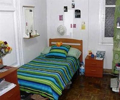 фото отеля Hostal San Marius Travessera Barcelona