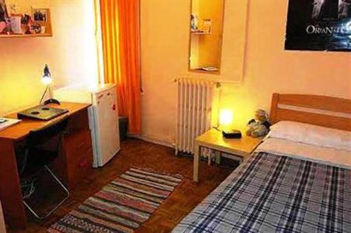фото отеля Hostal San Marius Travessera Barcelona