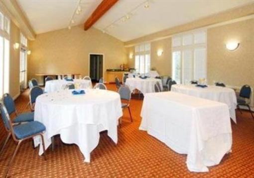 фото отеля Comfort Inn Half Moon Bay