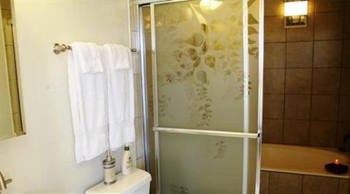 фото отеля Roli's Bed & Breakfast