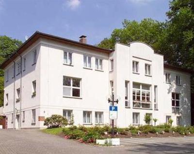 фото отеля Hotel Haus Am Park Bad Homburg vor der Hohe