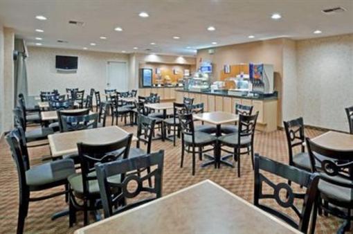 фото отеля Holiday Inn Express Bend