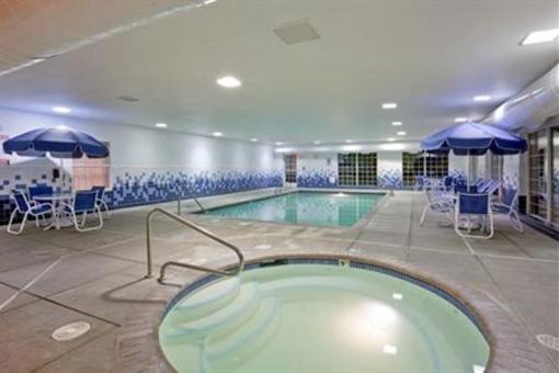 фото отеля Holiday Inn Express Bend