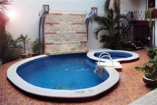 фото отеля Maya Inn Playa del Carmen