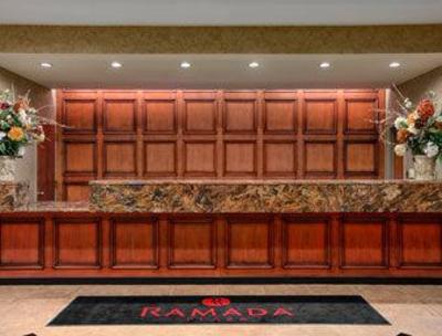 фото отеля Ramada Plaza Hotel & Conference Center