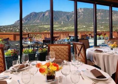 фото отеля Cheyenne Mountain Resort