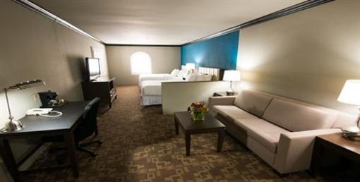 фото отеля Blvd Hotel & Suites