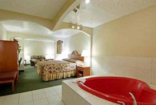 фото отеля Americas Best Value Inn & Suites Oklahoma City