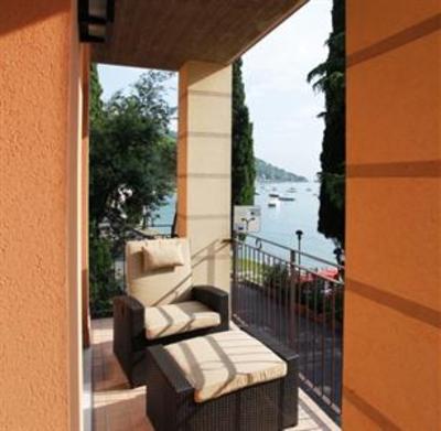 фото отеля Hotel Lido Torri Del Benaco