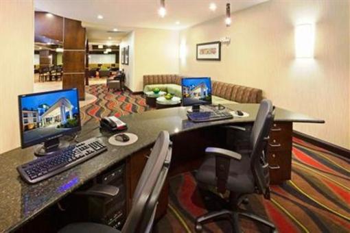 фото отеля Holiday Inn Express Hotel & Suites Mt Juliet-Nashville Area