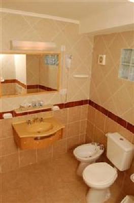 фото отеля Ruca Cheli Village Ski Hotel