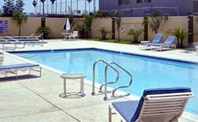 фото отеля Colonial Pool Motel Long Beach