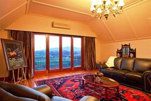 фото отеля Emanuels Lake Karapiro Lodge Cambridge (New Zealand)