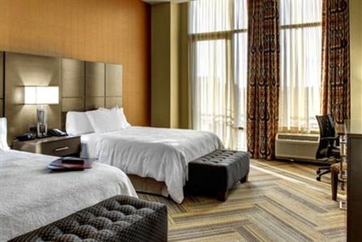 фото отеля Hampton Inn & Suites Austin at The University Capitol