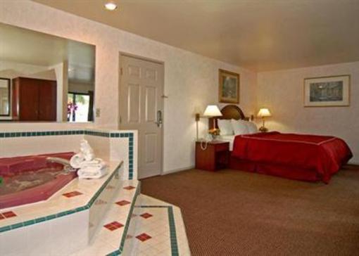 фото отеля Ramada Limited Suites Anaheim Convention Center