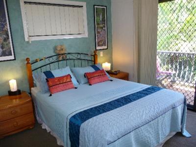 фото отеля Mermaid Beachside Bed & Breakfast Gold Coast