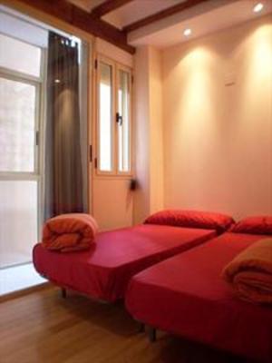 фото отеля Apartamentos el Pilar Valencia
