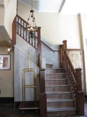 фото отеля Andrews Hotel